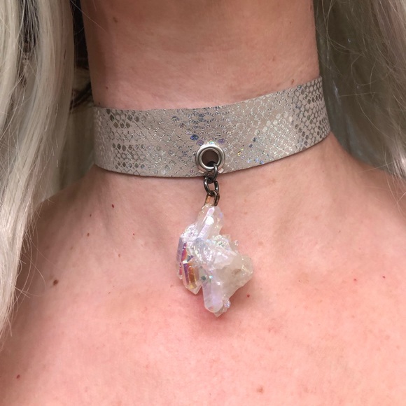 Angel aura choker - Picture 7 of 7
